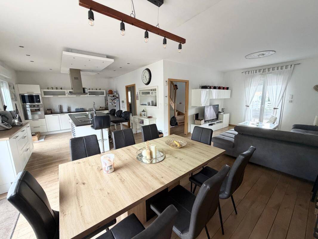 Maison 5 pièces 160 m² · à Chanteheux · 160 m² · 319 000 €
