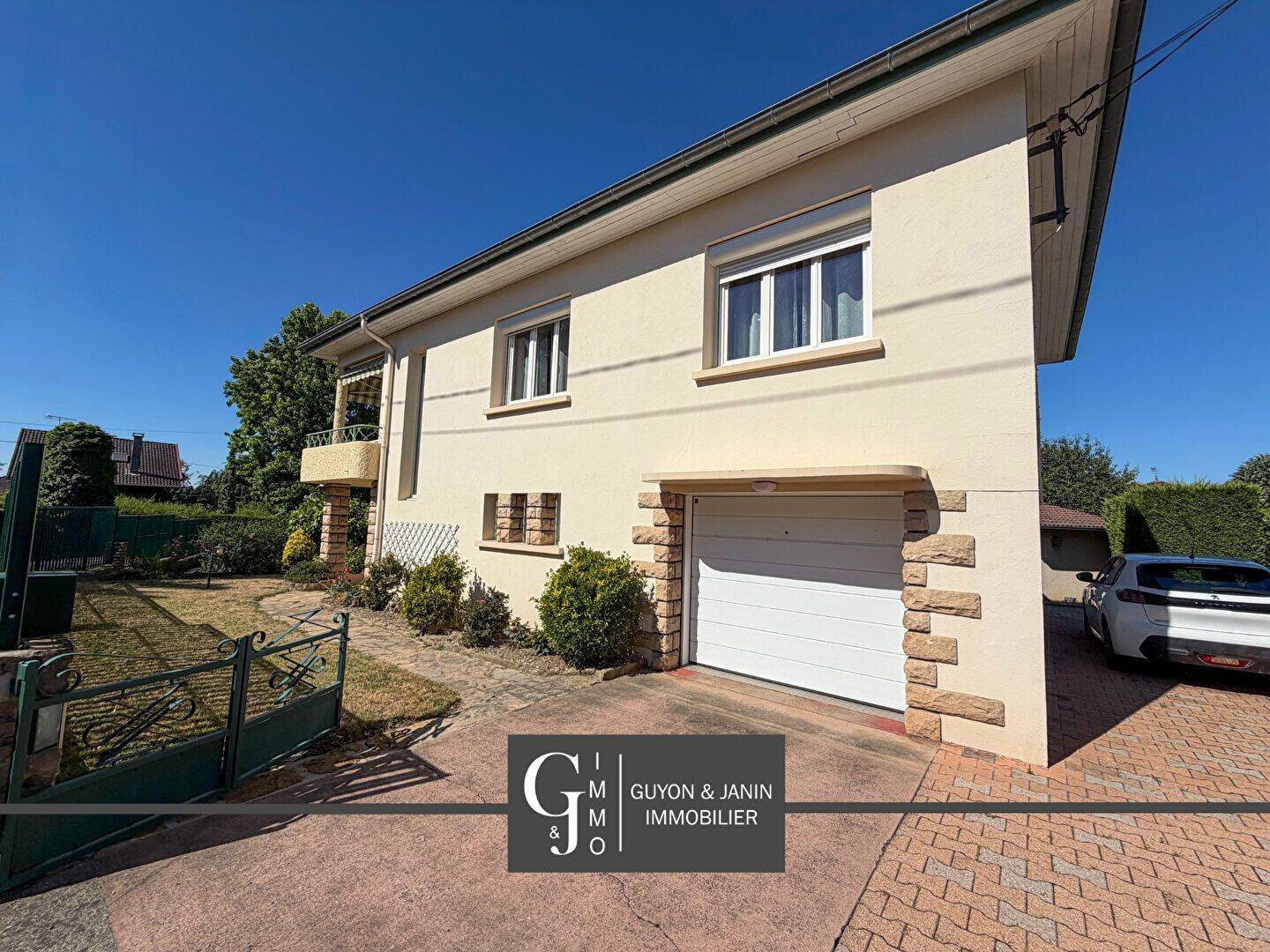 Maison 5 pièces 101 m² · à Bourg-en-Bresse · 101 m² · 230 000 €