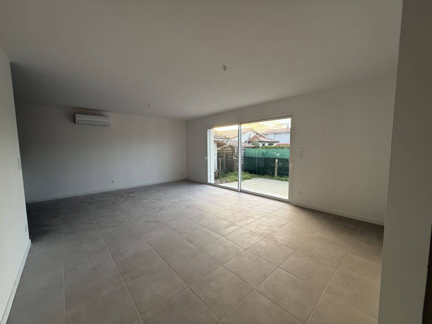 Maison 4 pièces 85 m² · à Parentis-en-Born · 85,1 m² · 1 200 €/mois