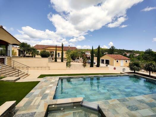 Pavillon à vendre 899 000 € 9 pièces 5 chambres 270 m² 3 033 m² de terrain Hérépian 34600