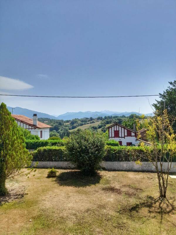 Maison 7 pièces 183 m² · à Oloron-Sainte-Marie · 182,9 m² · 260 000 €