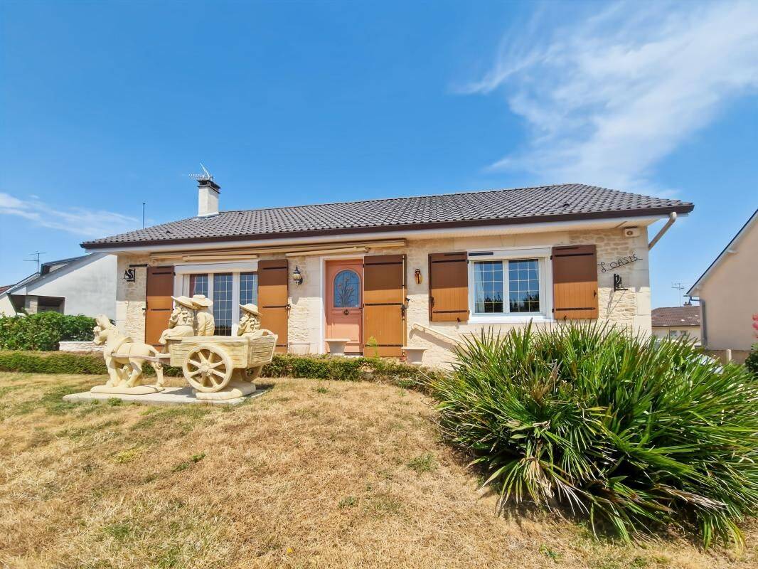 Maison 4 pièces 82 m² · à Janville-en-Beauce · 81,5 m² · 180 000 €