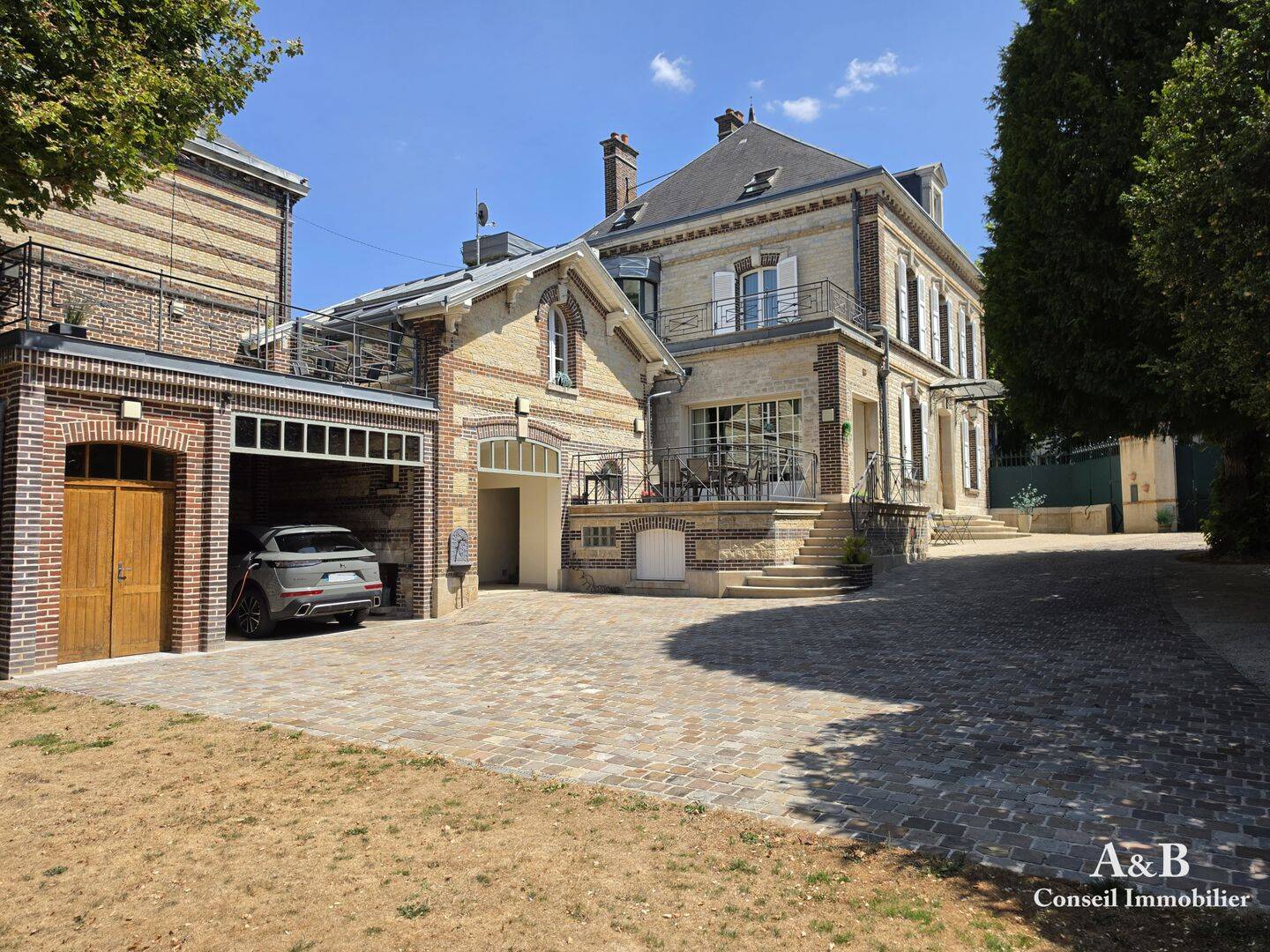 Maison 12 pièces 270 m² · à Troyes · 270 m² · 860 000 €