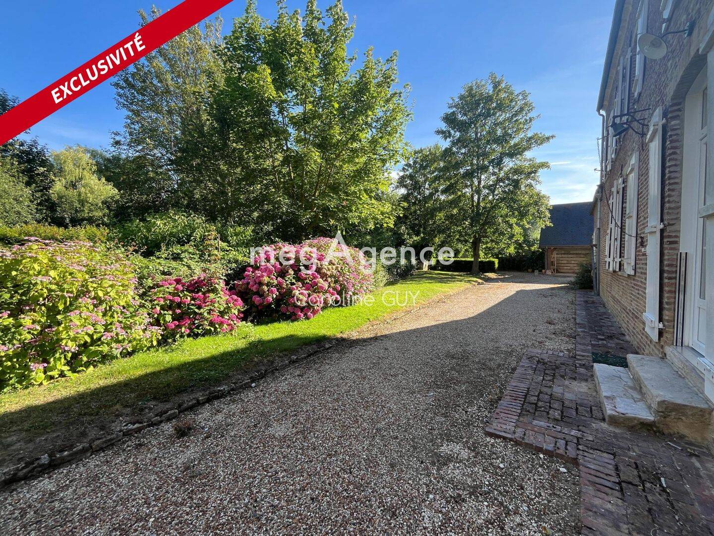 Maison 11 pièces 267 m² · à Blendecques · 267 m² · 362 000 €