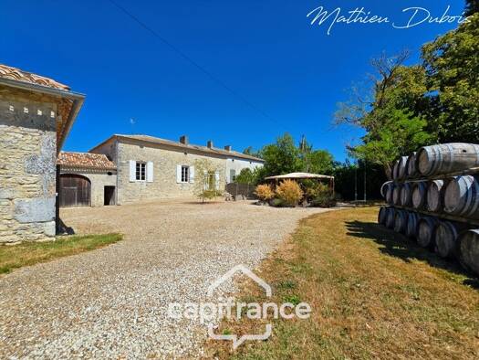 Maison à vendre 632 950 € 7 pièces 4 chambres 248 m² 17 100 m² de terrain Thénac 24240