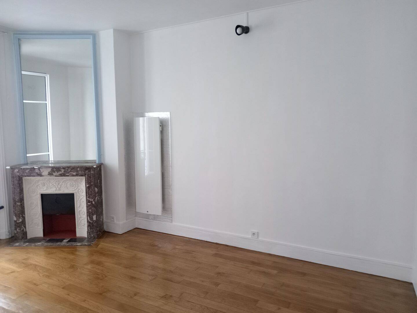 Appartement 1 pièce 26 m² · à Neuilly-sur-Seine · 26 m² · 330 000 €