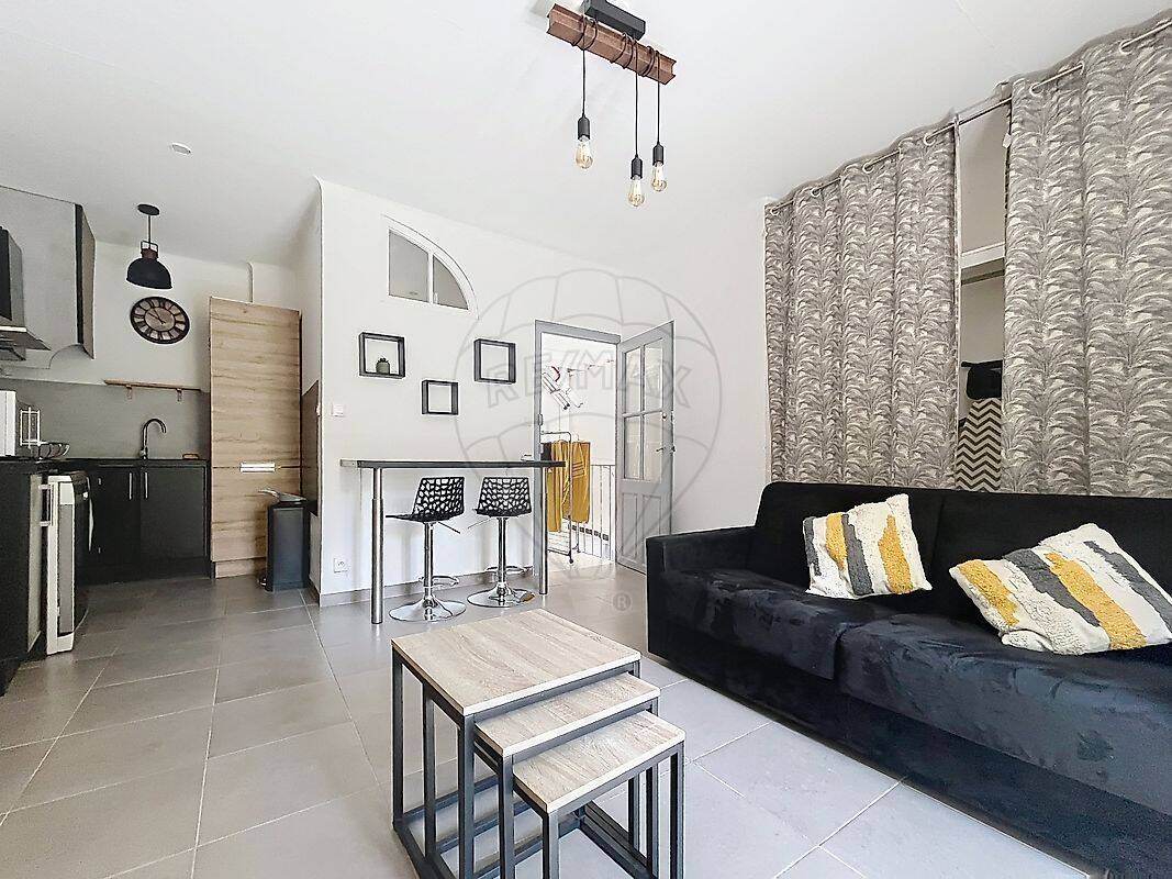 Appartement 1 pièce 27 m² · à Nîmes · 27 m² · 570 €