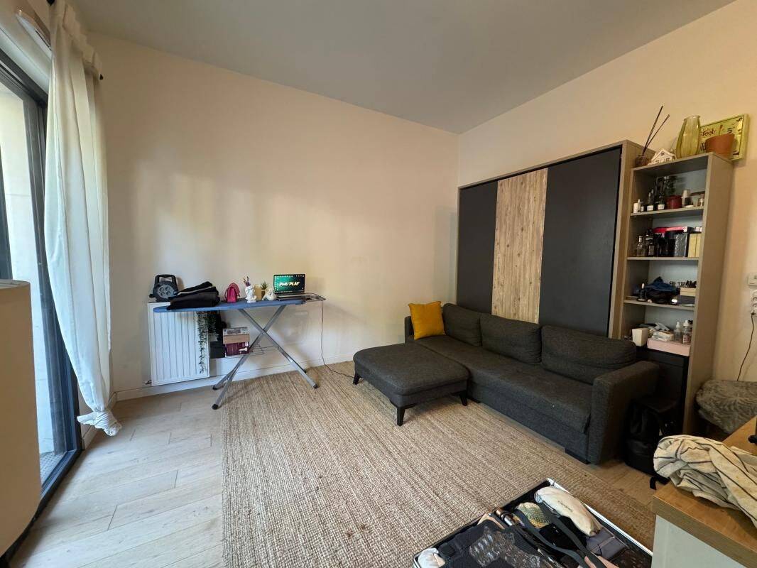 Appartement 1 pièce 31 m² · à Saint-Maur-des-Fossés · 31,2 m² · 902 €
