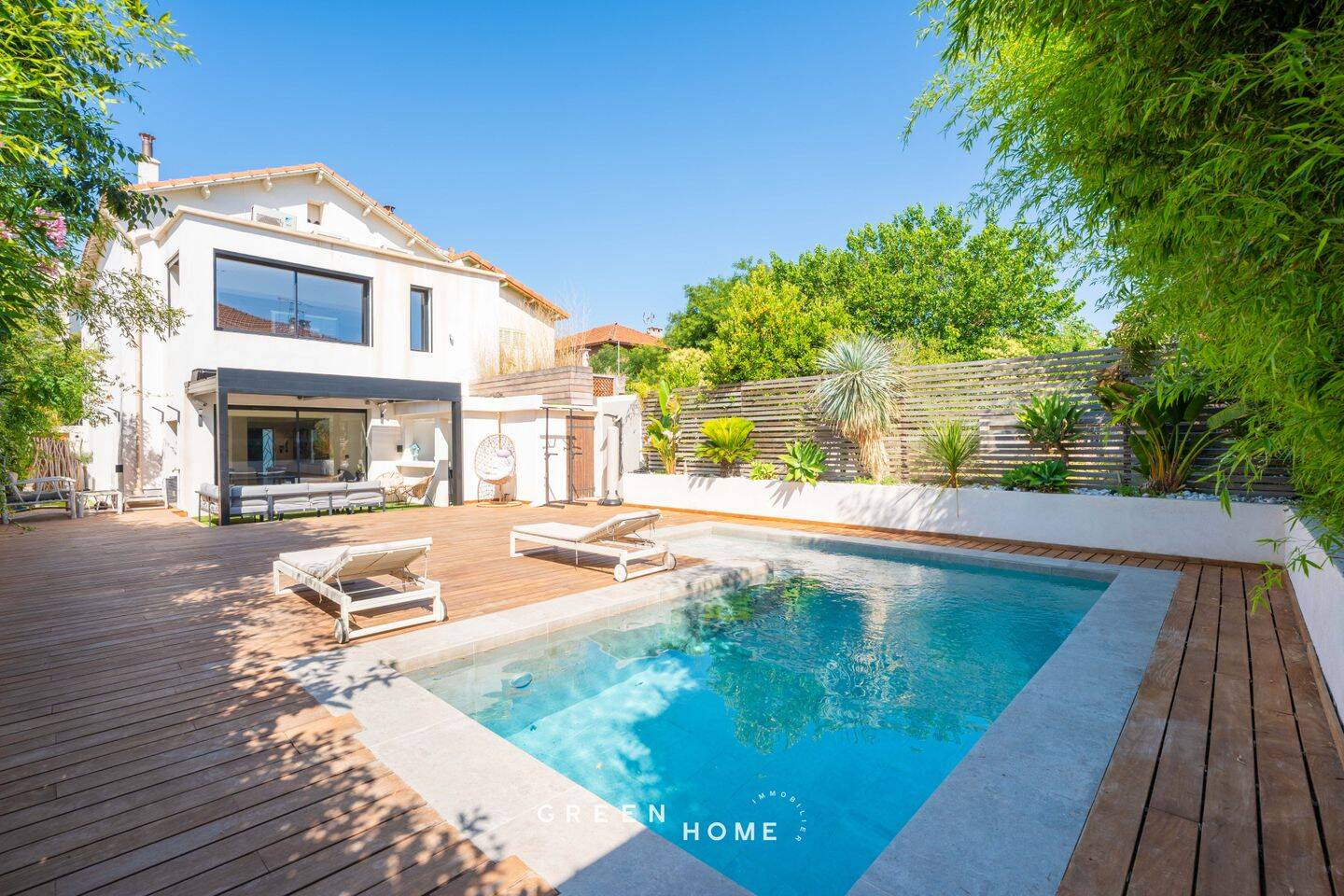 Maison 5 pièces 223 m² · à Marseille 9ème Arrondissement · 223 m² · 1 399 000 €