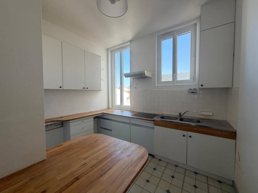 Appartement 4 pièces 96 m² · à La Rochelle · 95,7 m² · 1 189 €
