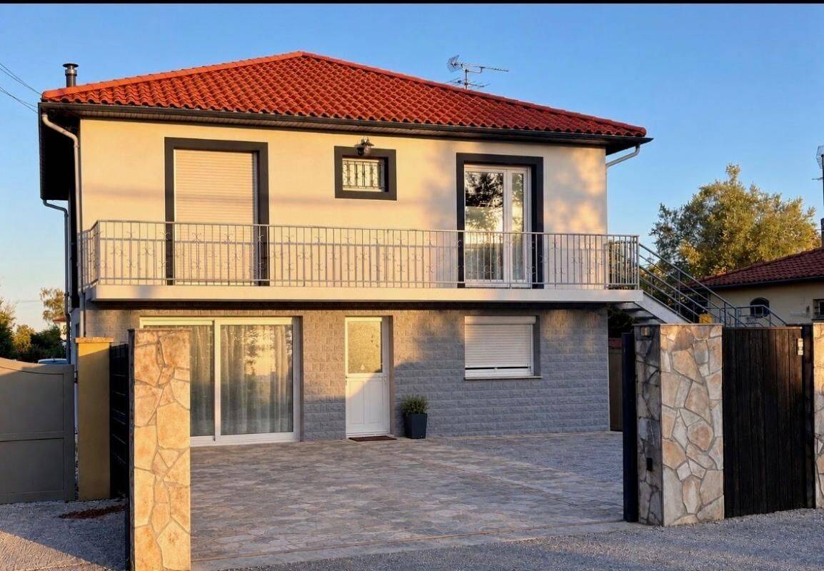 Appartement 3 pièces 83 m² · à Ambarès-Et-Lagrave · 83 m² · 243 000 €