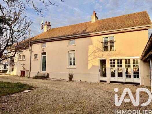 Maison à vendre 295 000 € 7 pièces 4 chambres 145 m² 774 m² de terrain Comblanchien 21700