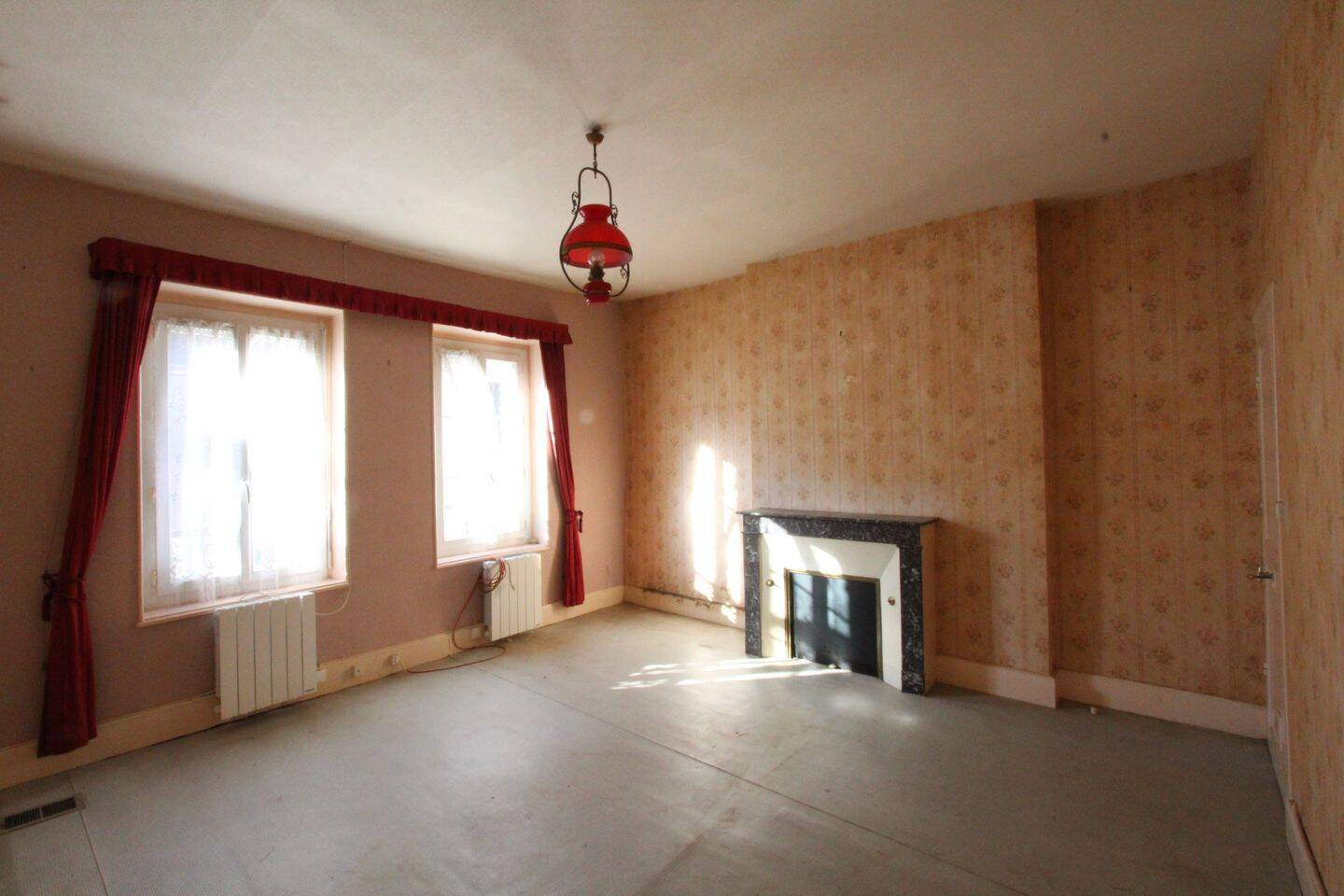 Maison 5 pièces 111 m² · à La Charité-sur-Loire · 111 m² · 39 900 €