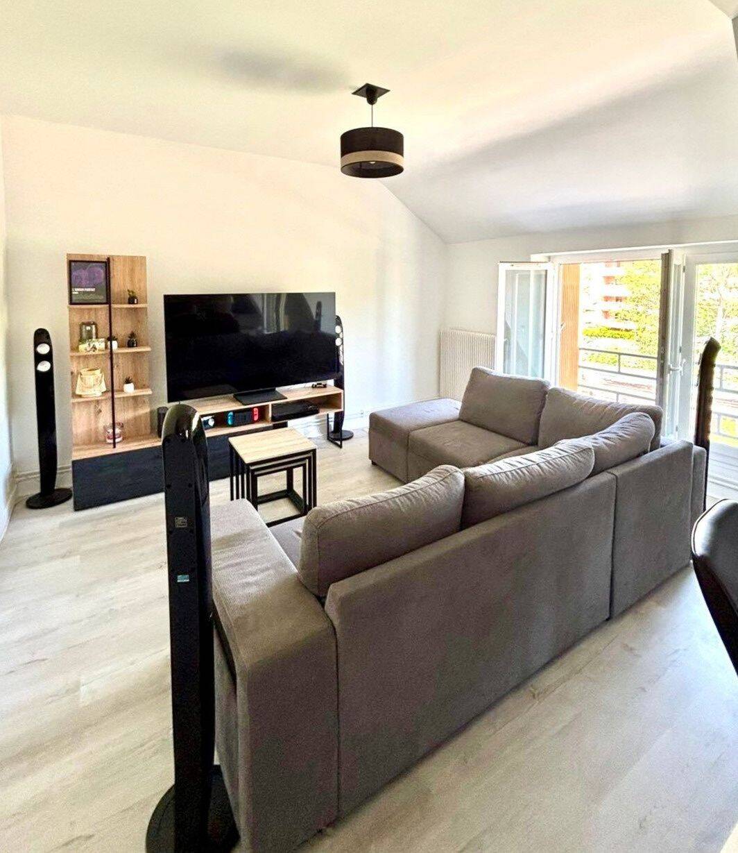Appartement 3 pièces 74 m² · à Decazeville · 74 m² · 680 €