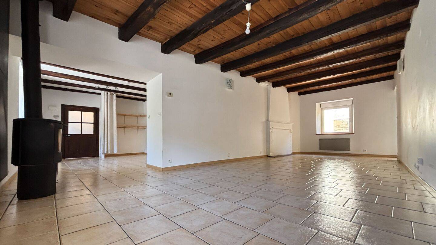 Maison 5 pièces 192 m² · à Maxey-sur-Vaise · 192 m² · 168 600 €