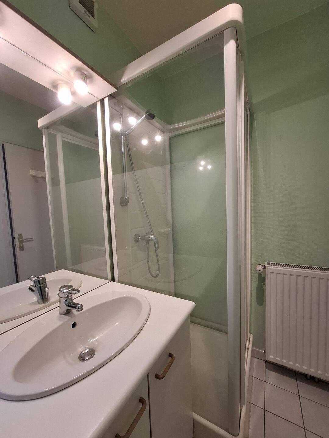 Appartement 1 pièce 18 m² · à Vichy · 17,6 m² · 370 €