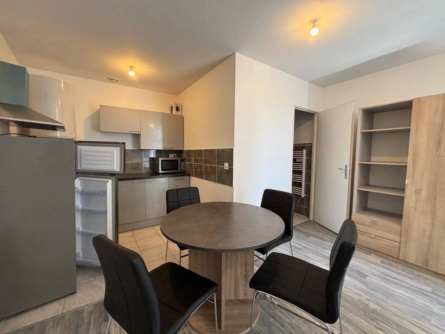 Appartement 1 pièce 25 m² · à Montélimar · 25 m² · 450 €