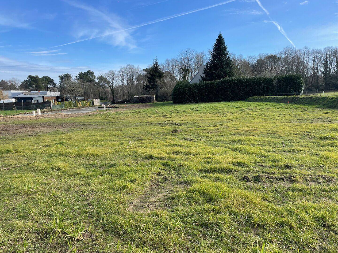 Terrain de 691 m² à Pleuven - photo 2
