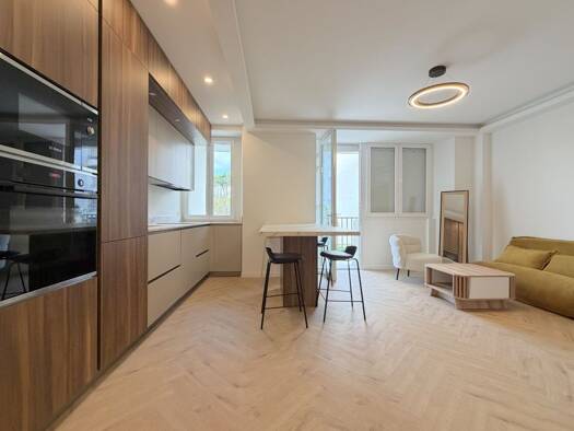 Appartement à vendre 389 000 € 2 pièces 1 chambre 47,6 m² Étage 2/7 Californie Cannes 06400