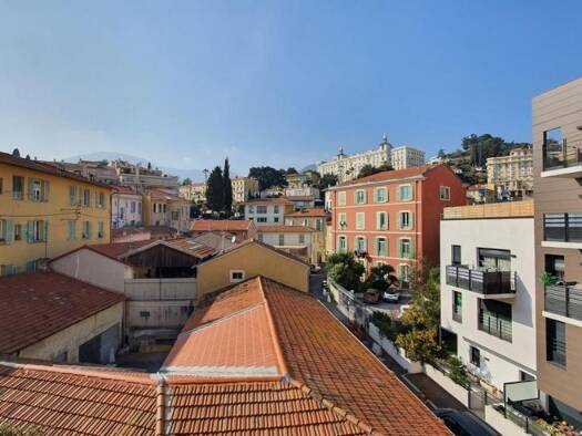 Appartement en viager occupé Bouquet 220 000 € 4 pièces 2 chambres 93 m² Étage 2/3 Menton 06500