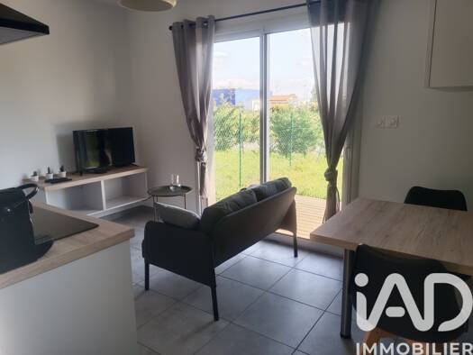 Maison à vendre 176 500 € 3 pièces 2 chambres 58 m² 370 m² de terrain Montrond-les-Bains 42210