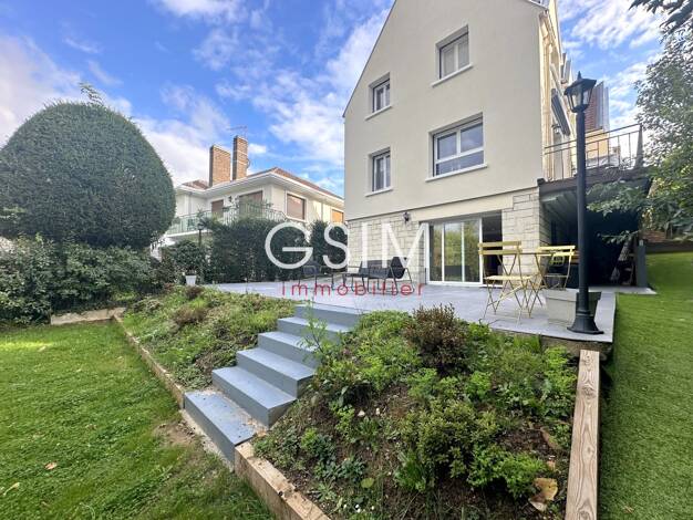 Maison à louer 4 000 € 7 pièces 5 chambres 186 m² 500 m² de terrain Marnes la Coquette 92430