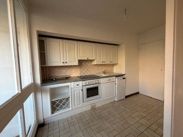 Appartement 2 pièces 53 m² · à Corbeil-Essonnes · 52,9 m² · 799 €