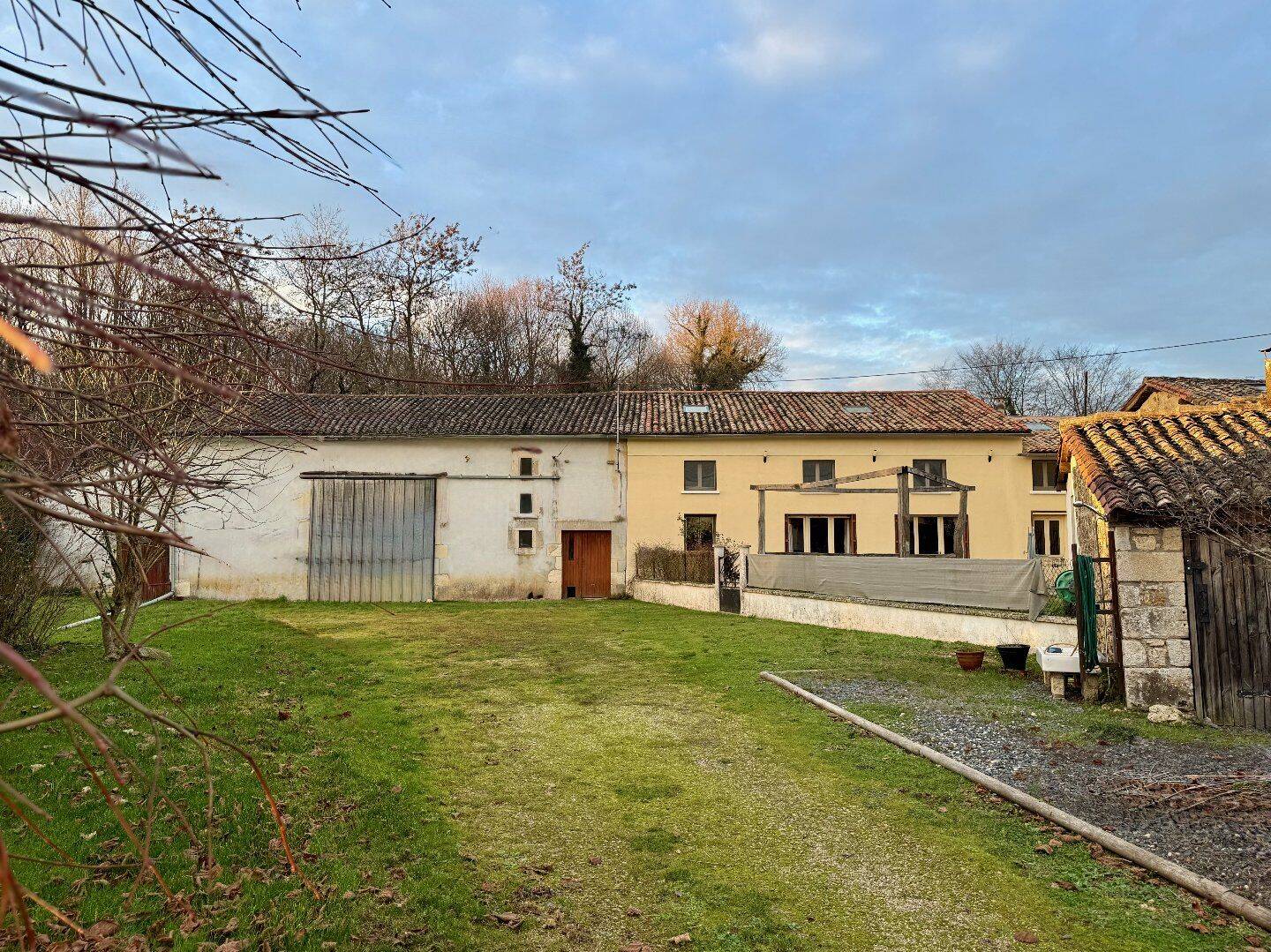 Maison 4 pièces 89 m² · à Sauzé-Entre-Bois · 89 m² · 99 000 €
