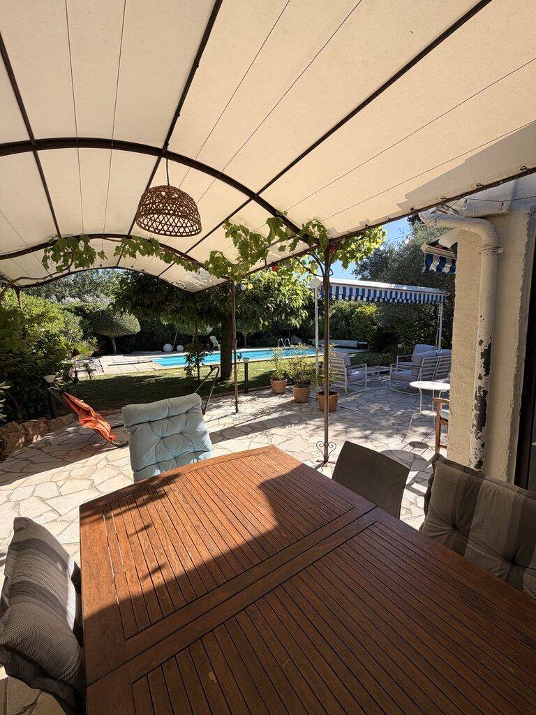 Maison 8 pièces 151 m² · à Salernes · 151,2 m² · 577 500 €