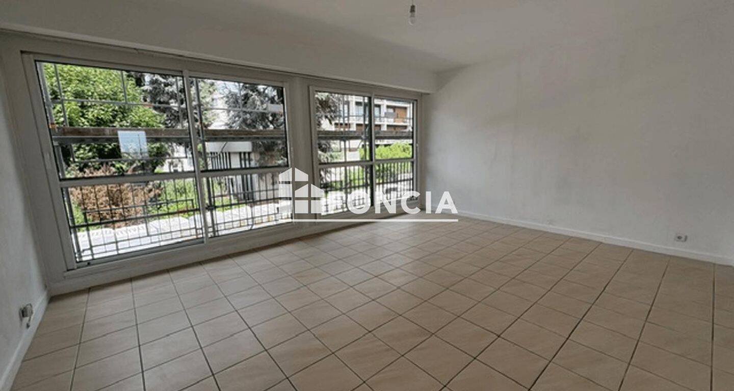 Appartement 4 pièces 83 m² · à Pontoise · 82,6 m² · 1 280 €