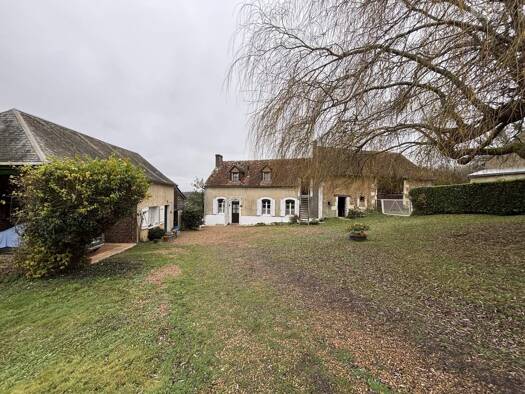 Maison à vendre 125 520 € 5 pièces 2 chambres 100 m² 3 484 m² de terrain Vancé 72310