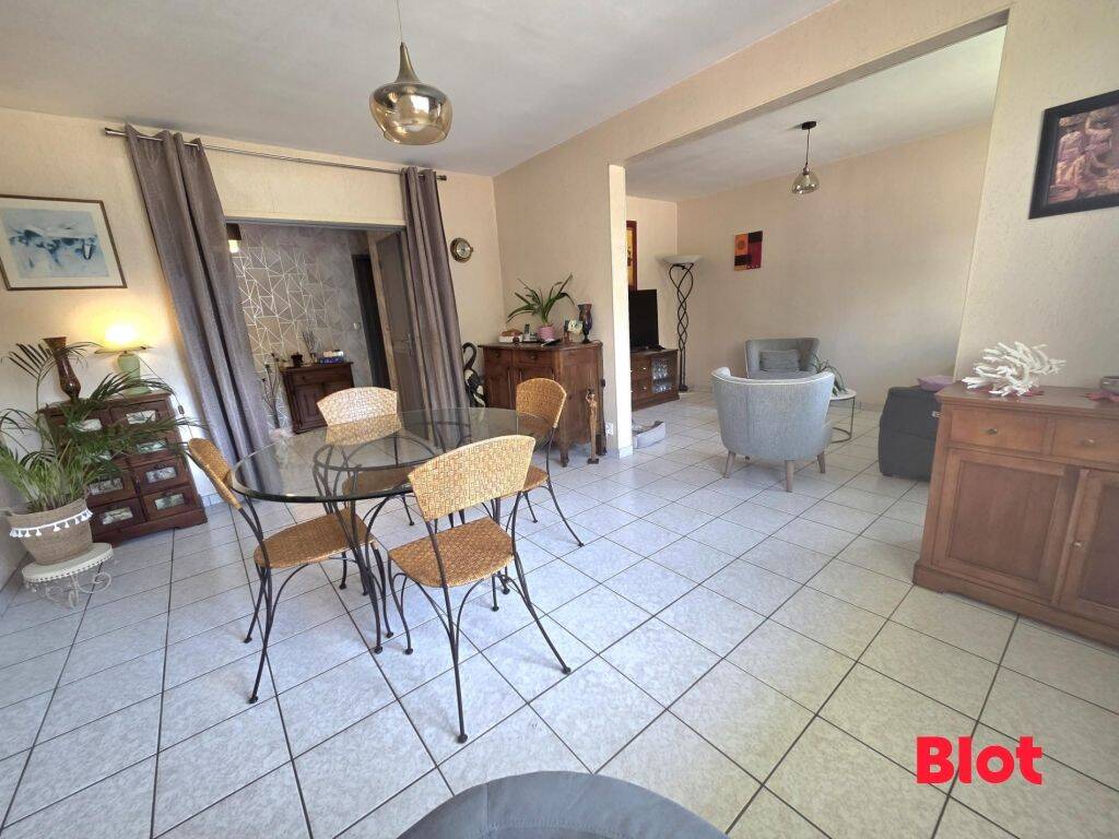 Appartement 5 pièces 90 m² · à Rennes · 89,9 m² · 200 900 €