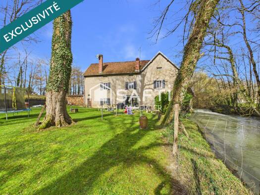 Propriété à vendre 398 000 € 14 pièces 7 chambres 391 m² 11 122 m² de terrain Gray 70100