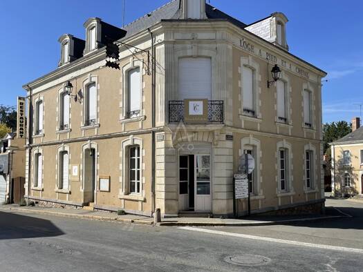 Hôtel à vendre Fonds de commerce 30 000 € 310 m² d'espace de restauration Saint-Denis-d'Anjou 53290