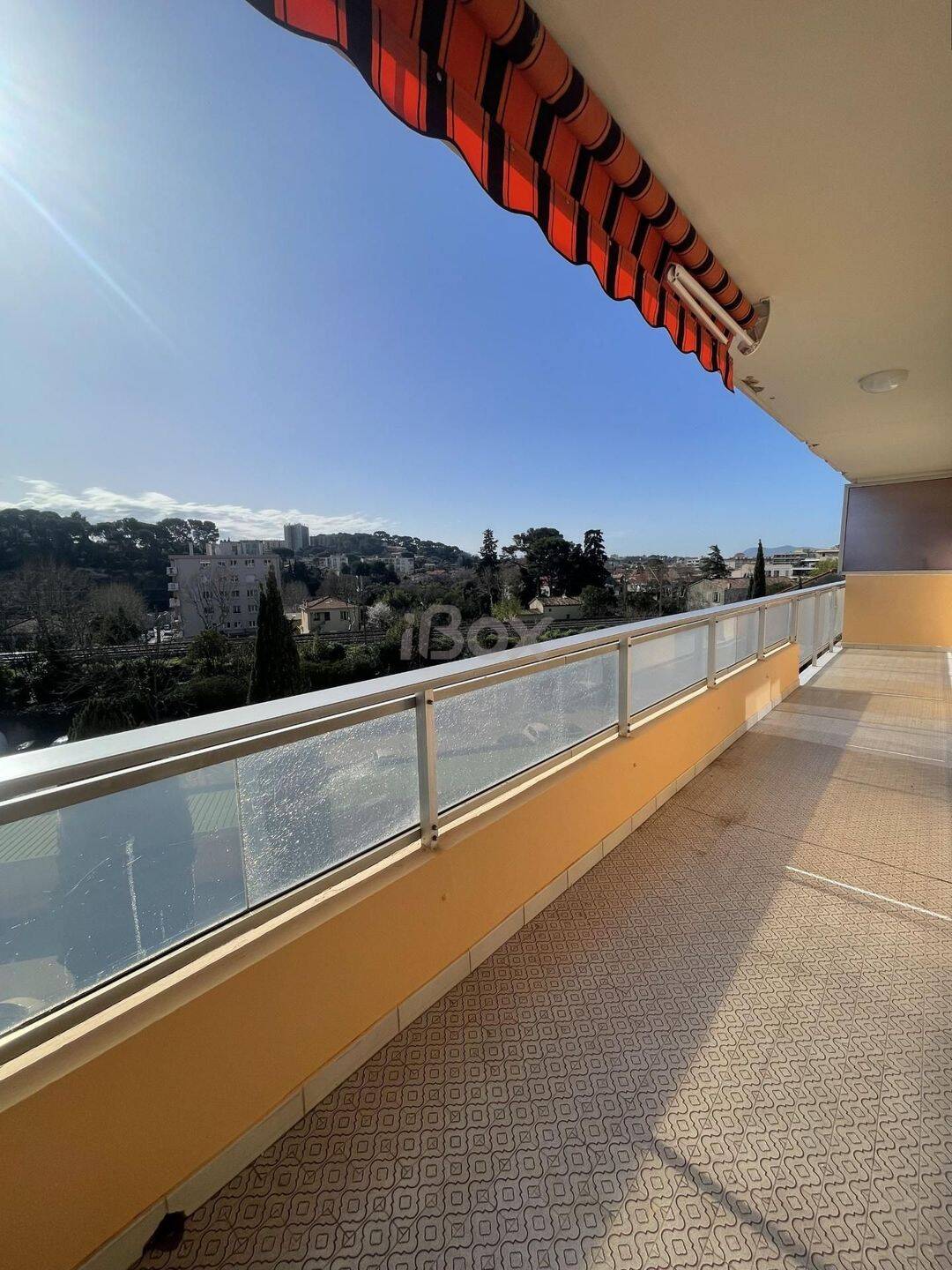 Appartement 4 pièces 84 m² · à Toulon · 83,7 m² · 1 015 €/mois