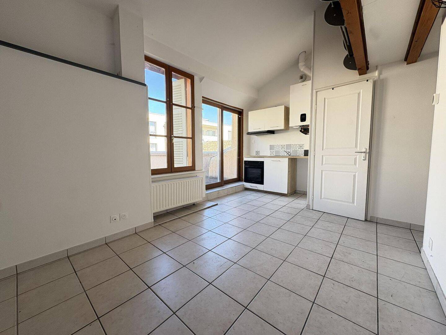 Appartement 1 pièce 21 m² · à Mâcon · 20,6 m² · 515 €/mois