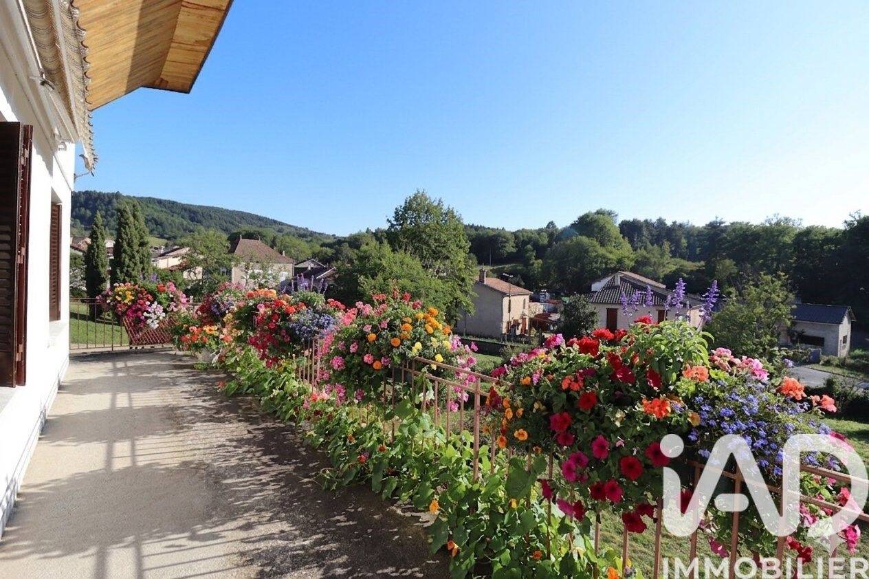 Maison 5 pièces 118 m² · à Ris · 117,7 m² · 149 000 €