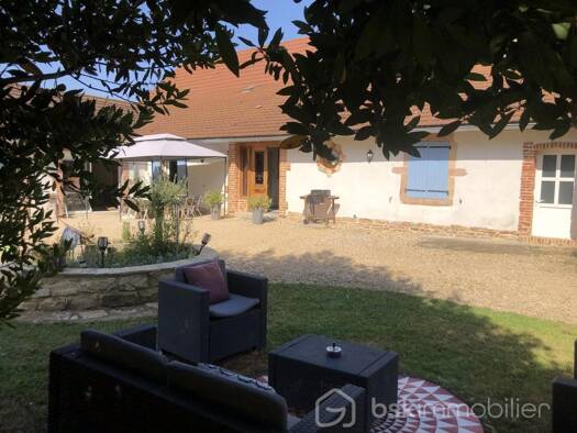 Maison à vendre 450 000 € 12 pièces 7 chambres 360 m² 3 692 m² de terrain Jouvençon 71290