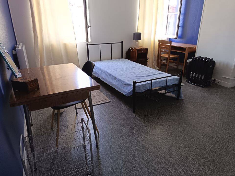 Appartement 1 pièce 16 m² · à Rochefort · 16 m² · 630 €/mois