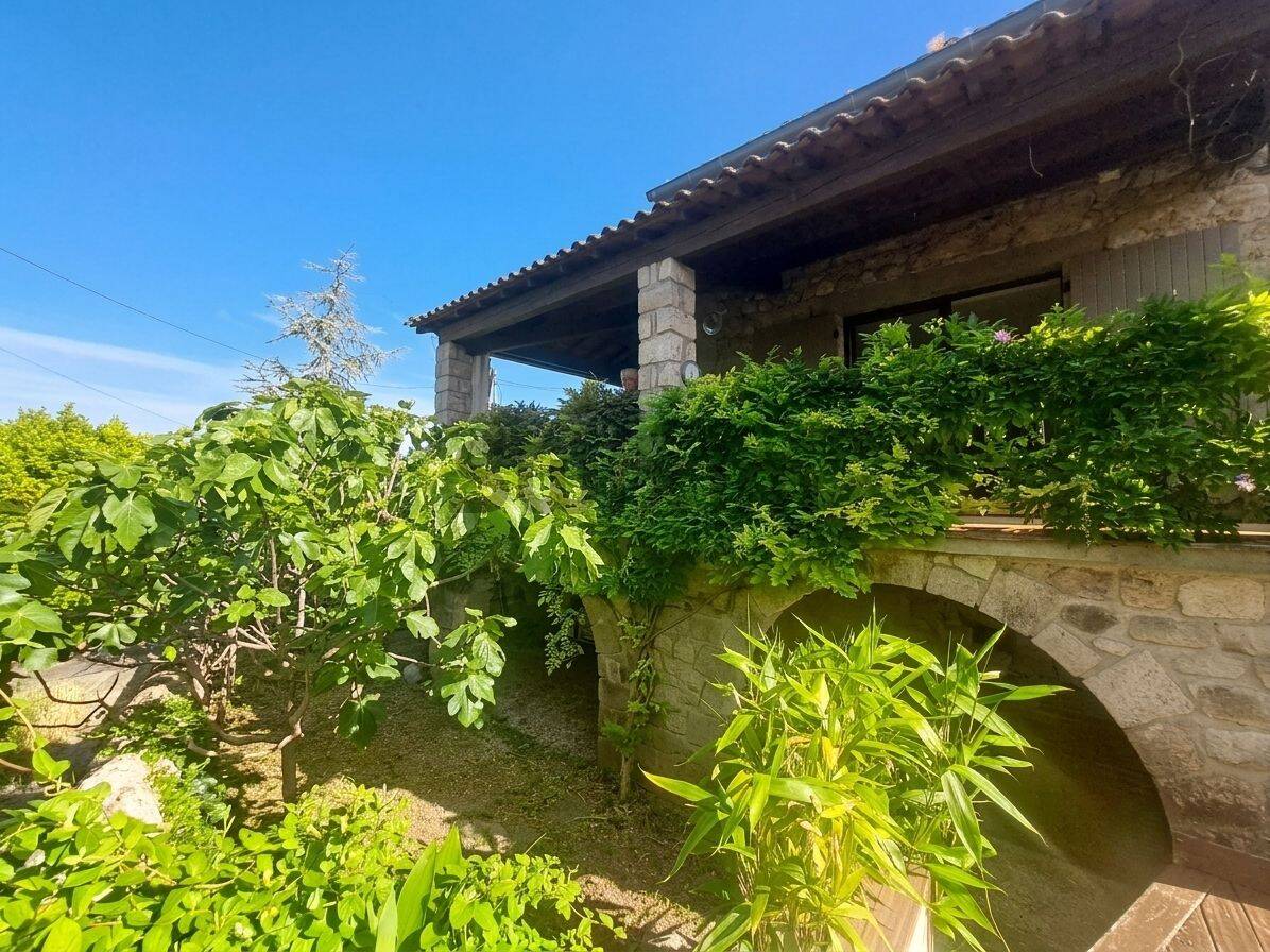 Maison 4 pièces 113 m² · à Joyeuse · 113,4 m² · 299 000 €