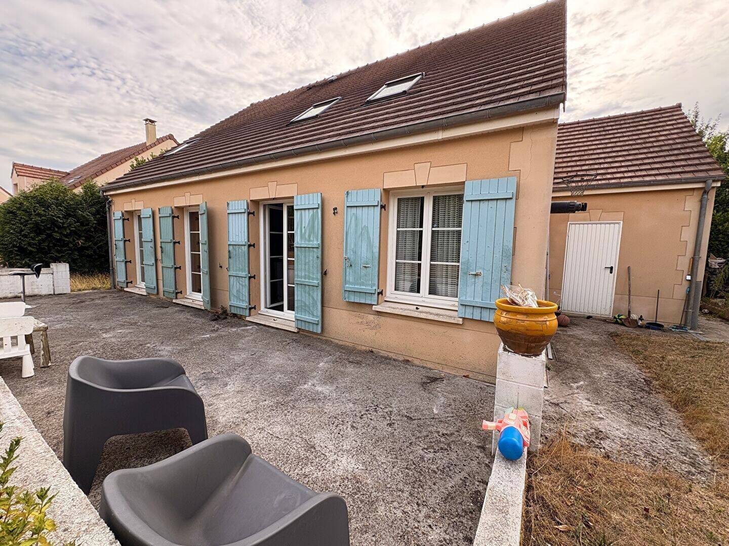 Maison 7 pièces 145 m² · à Méru · 145 m² · 1 100 000 €