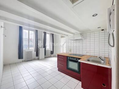 Appartement à vendre 65 000 € 1 pièce 1 chambre 23 m² Sous le toit, Étage 4/4 Royat 63130