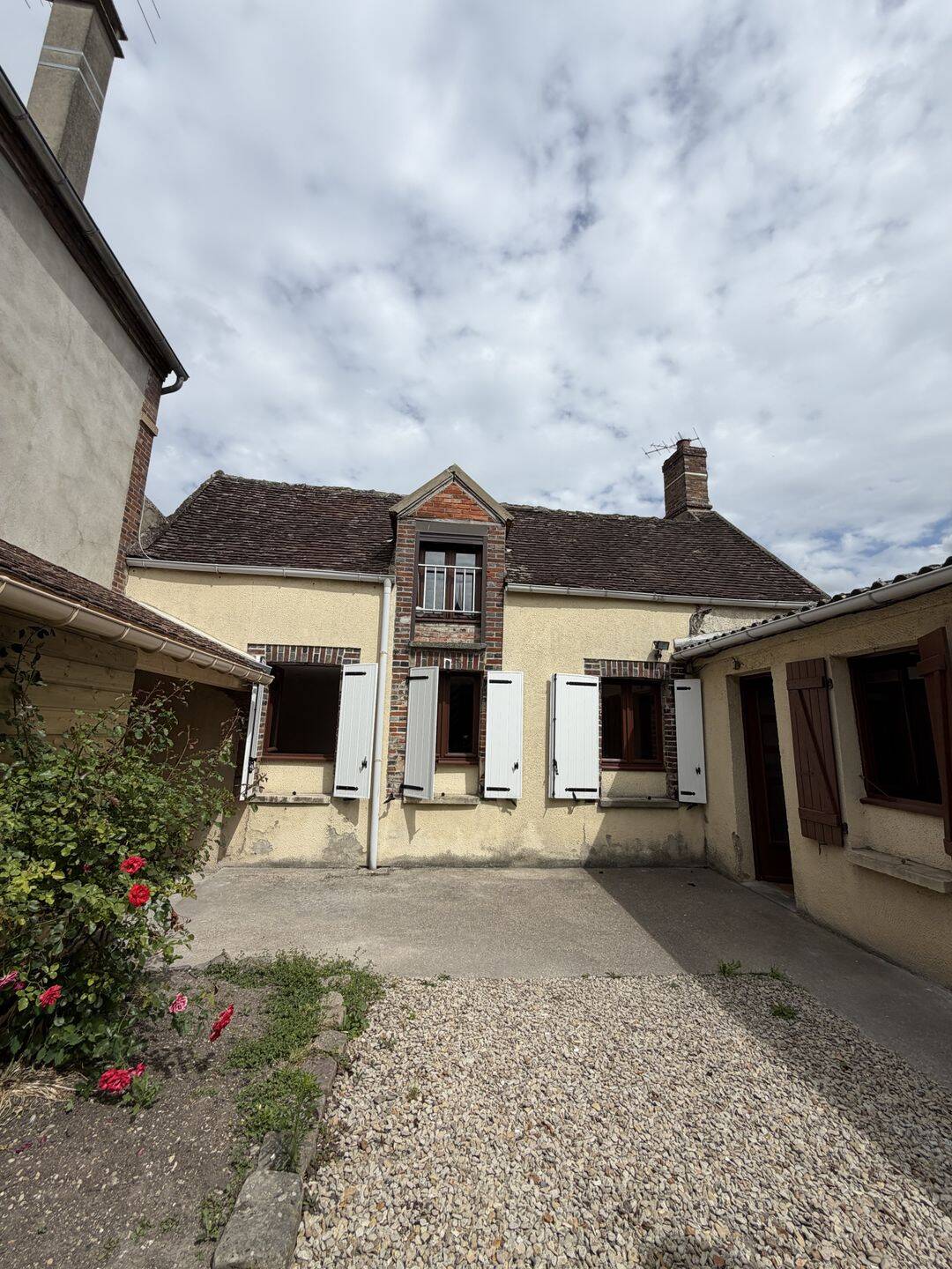 Maison 3 pièces 57 m² · à Sens · 57 m² · 114 000 €
