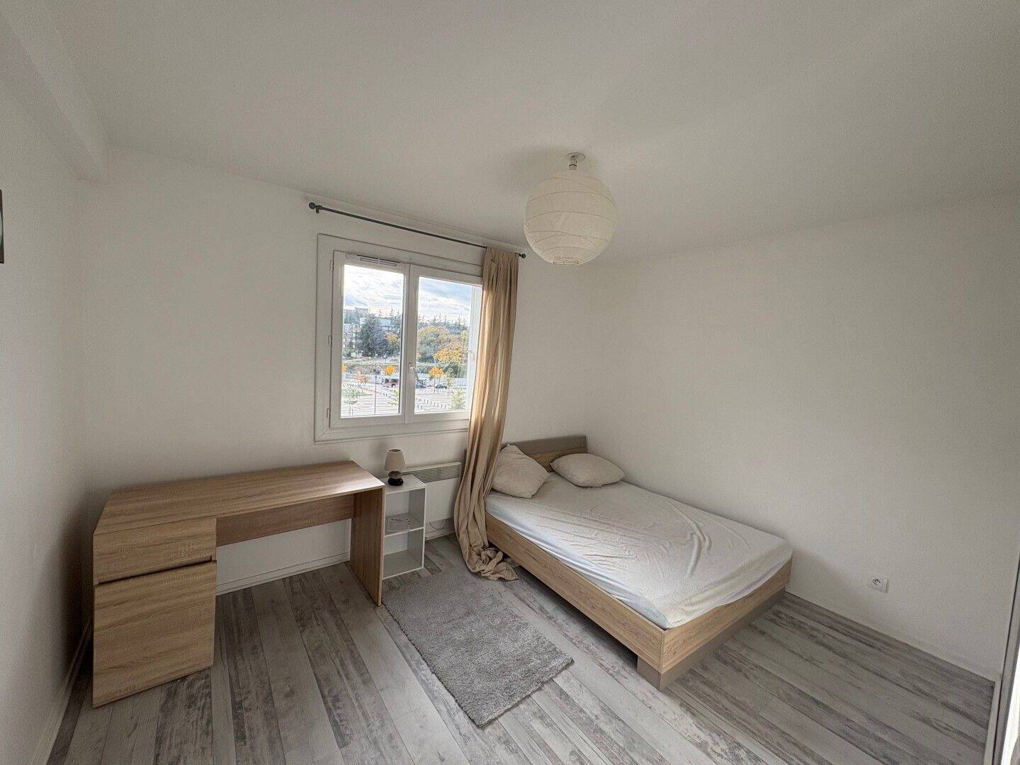 Appartement 4 pièces 100 m² · à Villefontaine · 99,7 m² · 842 €/mois