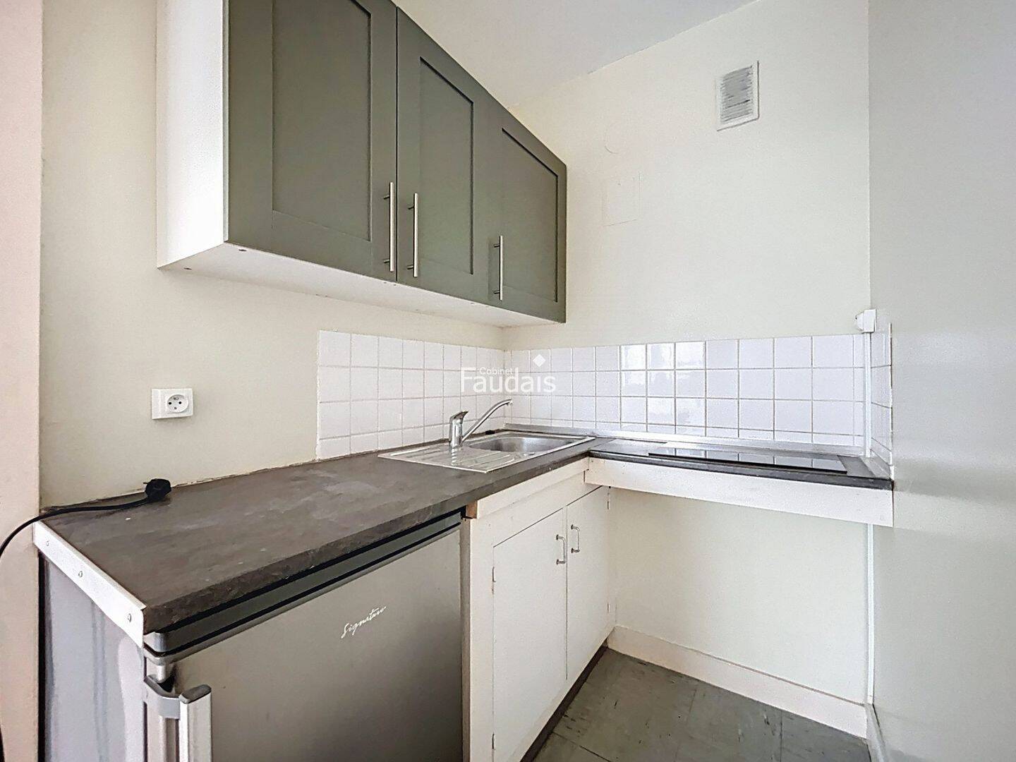 Appartement 1 pièce 30 m² · à Saint-Lô · 30 m² · 420 €/mois