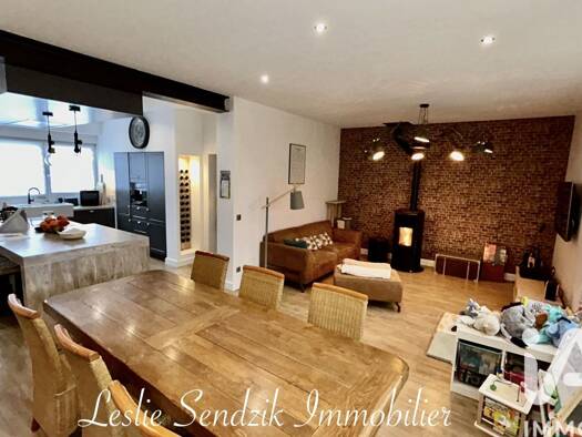 Maison à vendre 415 000 € 7 pièces 4 chambres 205 m² 349 m² de terrain Montois-la-Montagne 57860