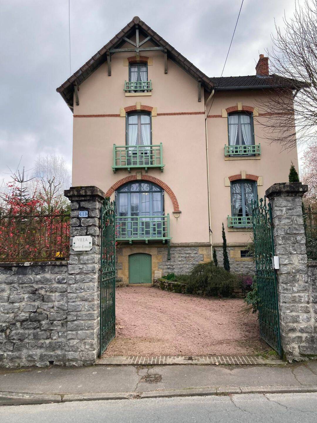Maison 9 pièces 208 m² · à Paray-le-Monial · 208 m² · 330 000 €