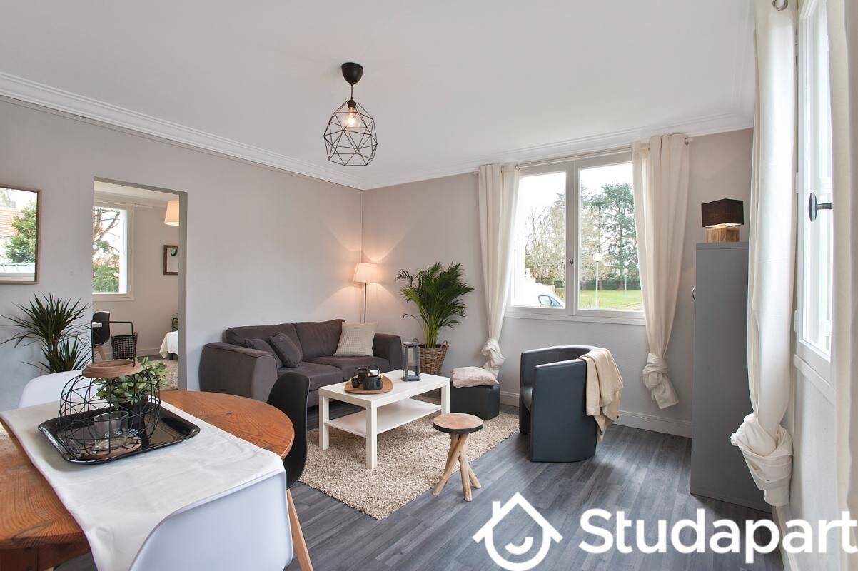 1 pièce 9 m² · à Saint-Sébastien-sur-Loire · 9 m² · 485 €