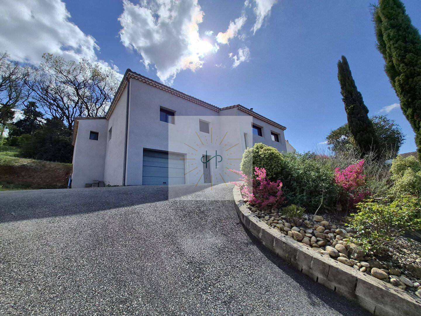 Maison 7 pièces 201 m² · à Montélimar · 201 m² · 370 000 €