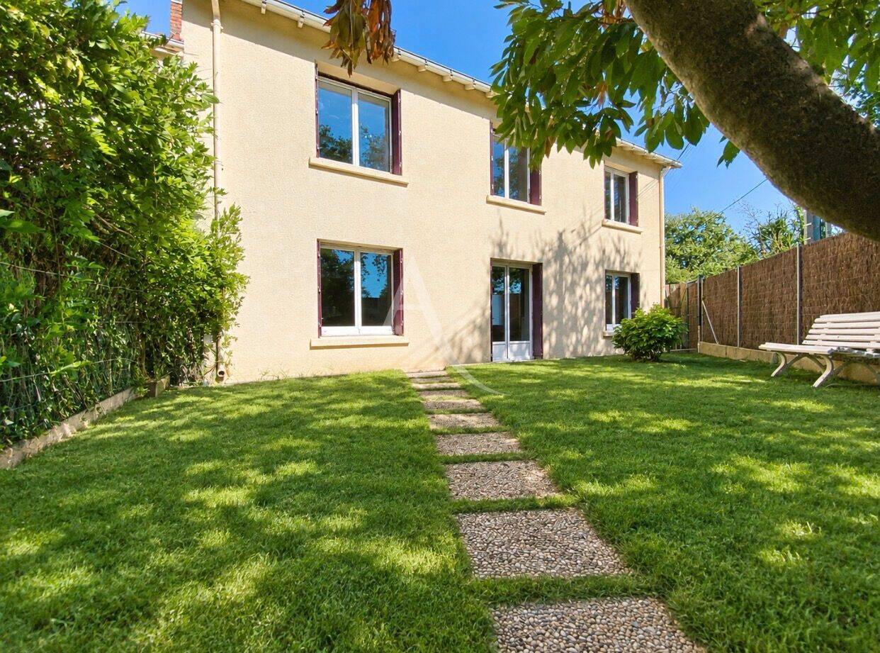Maison 5 pièces 97 m² · à La Chevrolière · 97 m² · 213 500 €